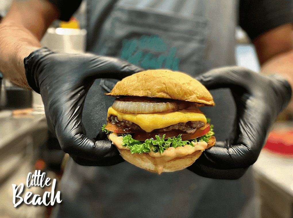 Frisch zubereiteter Little-Beach-Burger